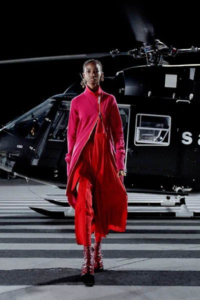 Look 2